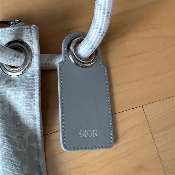 Dior pouch collector item from Kim Jones designer - Picture 3 of 6